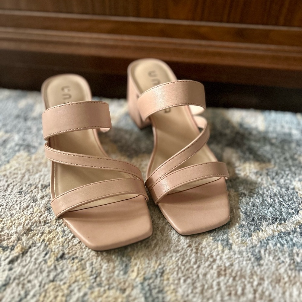 Sandal heels